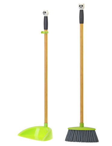 ESCOBA C/PALO+RECOG PANDA INFANTIL