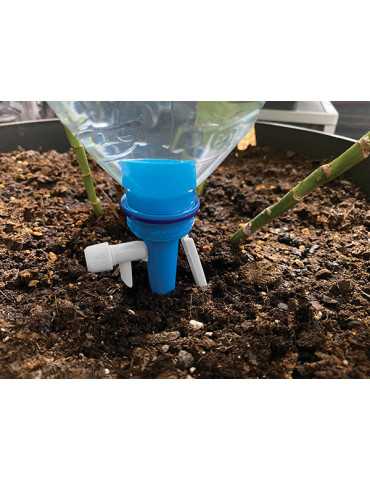 SISTEMA RIEGO MACETAS PARA BOTELLA